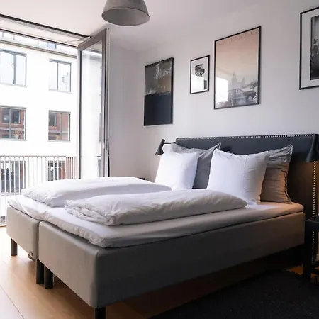 Spacious 6 Pax Kgs Nytorv Nyhavn Elevator Copenhagen