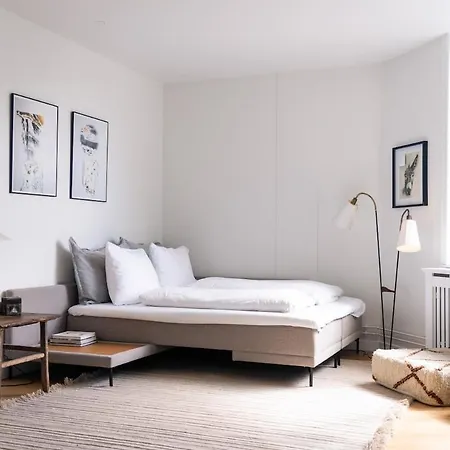 Spacious 6 Pax Kgs Nytorv Nyhavn Elevator Apartment *