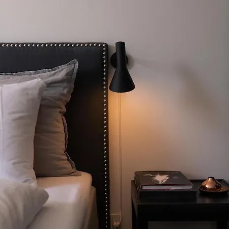 Spacious 6 Pax Kgs Nytorv Nyhavn Elevator *