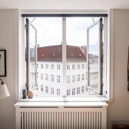 Spacious 6 Pax Kgs Nytorv Nyhavn Elevator