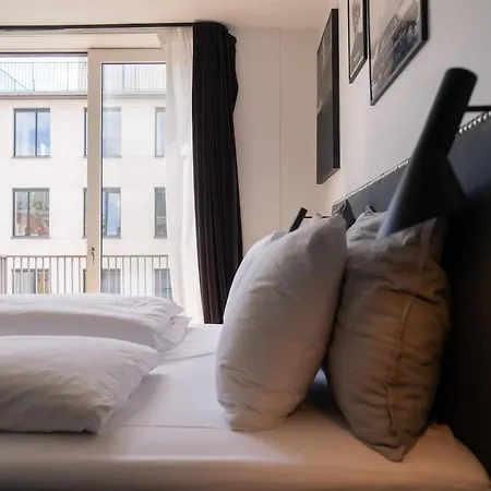 Spacious 6 Pax Kgs Nytorv Nyhavn Elevator Apartment